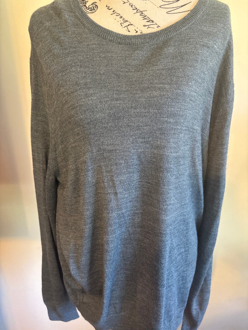 Men’s J Crew Heather Gray Merino Wool Sweater Sz Large